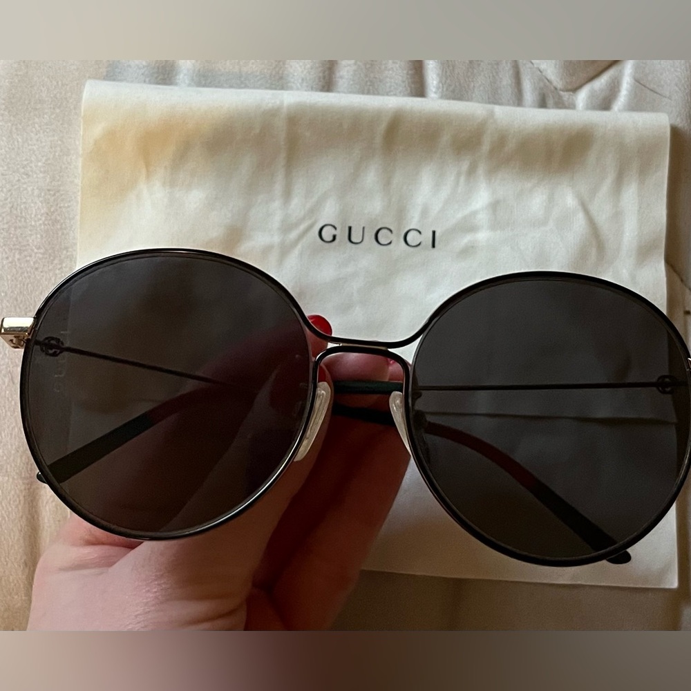 Gucci Round Sunglasses